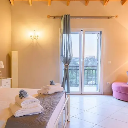 Lotza Estate 2 * Κυνοπιάστες
