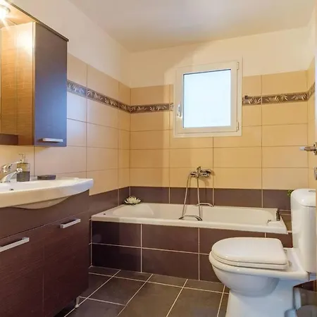 Διαμέρισμα Lotza Estate 2 *